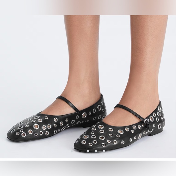 Tory Burch EYELET MARY JANE BALLET-size 6 - Picture 6 of 6